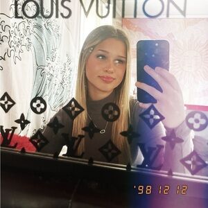 Meet your Posher, Madison